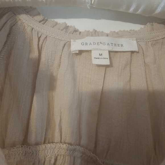 Women's Ruffled Peach Top - Picture 3 of 4